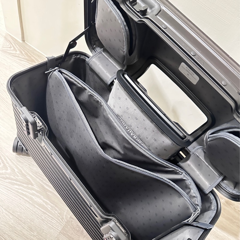 ✨ RIMOWA pilot 機長箱｜黑色｜只用過一次｜幾乎全新 ✨-2