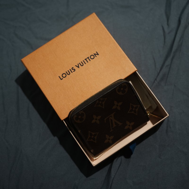 LOUIS VUITTON M60067 拉鏈零錢包 LV 拉鏈皮夾 男士皮夾 皮夾 錢包 短夾-0