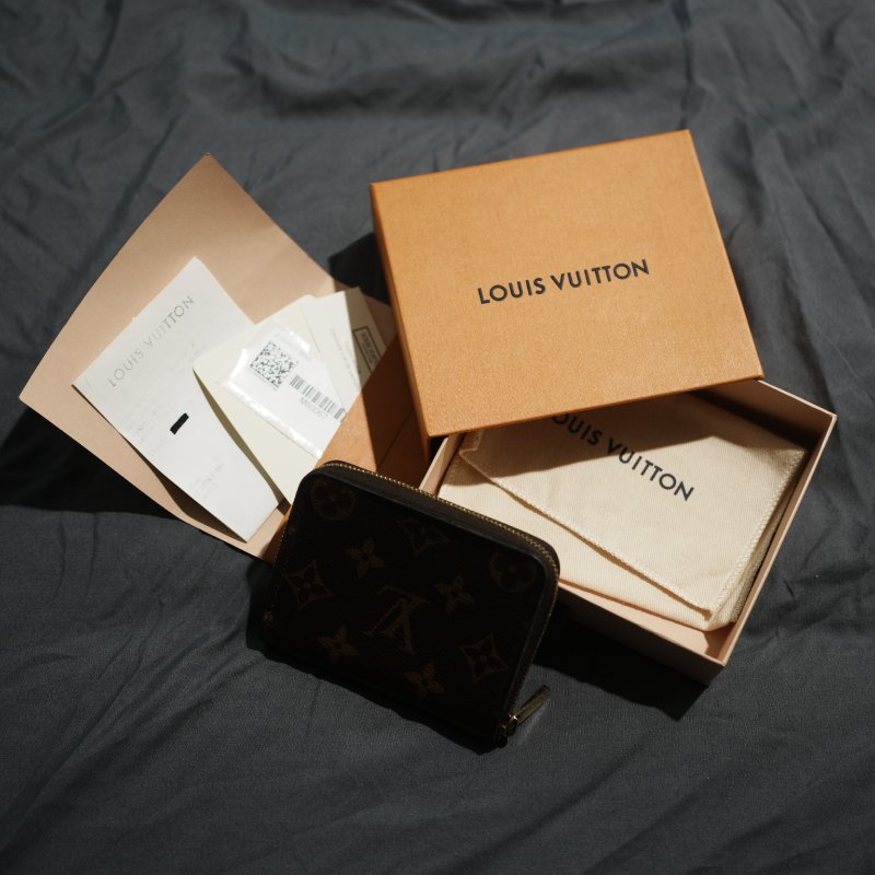 LOUIS VUITTON M60067 拉鏈零錢包 LV 拉鏈皮夾 男士皮夾 皮夾 錢包 短夾-10