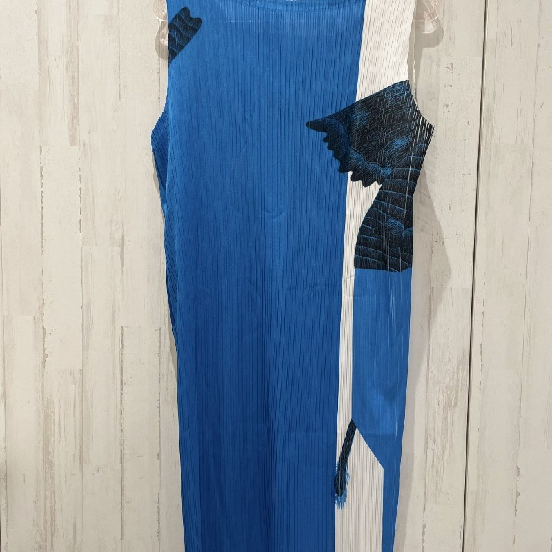 pleats Please-2