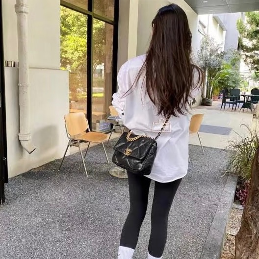 Chanel 香奈兒19bag 小號 黑金 山羊皮 26*16*9 晶片款-4