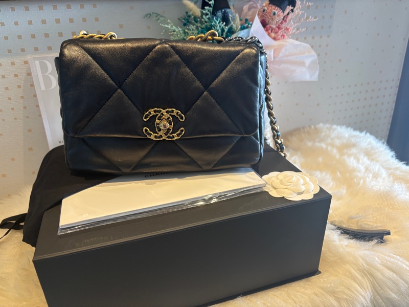 Chanel 香奈兒19bag 小號 黑金 山羊皮 26*16*9 晶片款-6