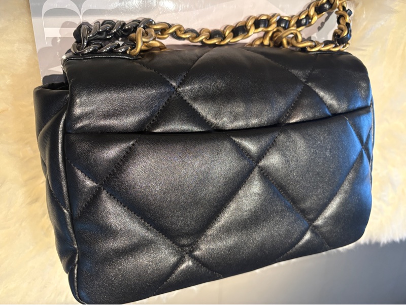 Chanel 香奈兒19bag 小號 黑金 山羊皮 26*16*9 晶片款-9