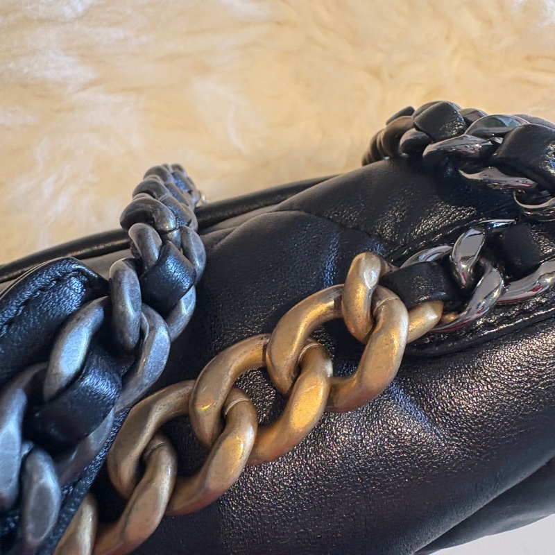 Chanel 香奈兒19bag 小號 黑金 山羊皮 26*16*9 晶片款-16