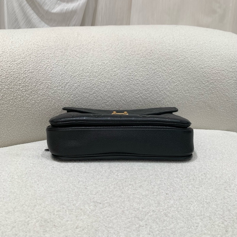 LV 路易威登 郵差斜挎包 常規 女款 黑色 芯片款 尺寸約25x7x19cm~-5