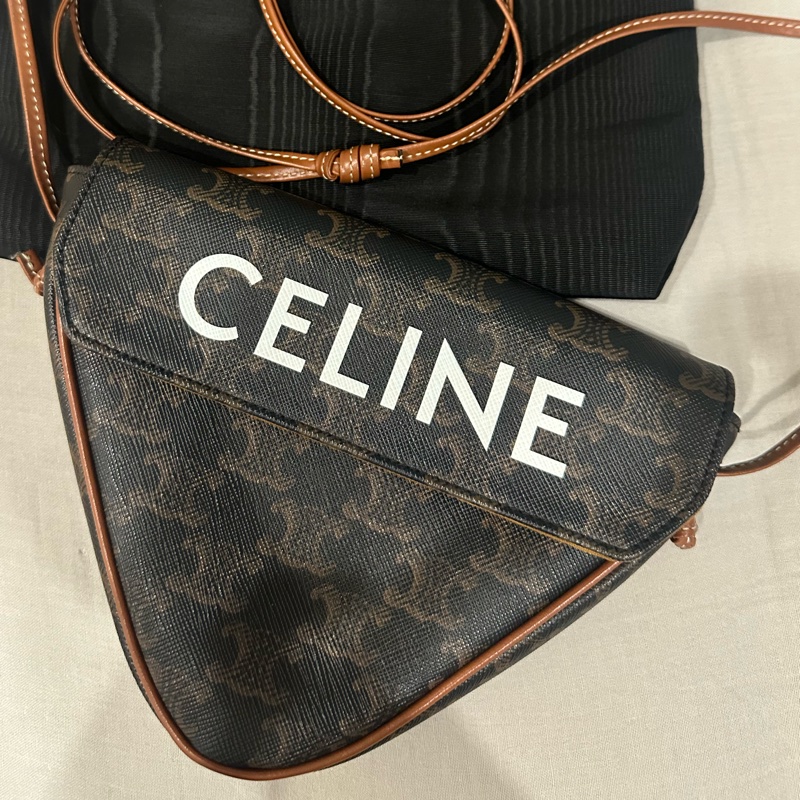 CELINE老花三角包-0