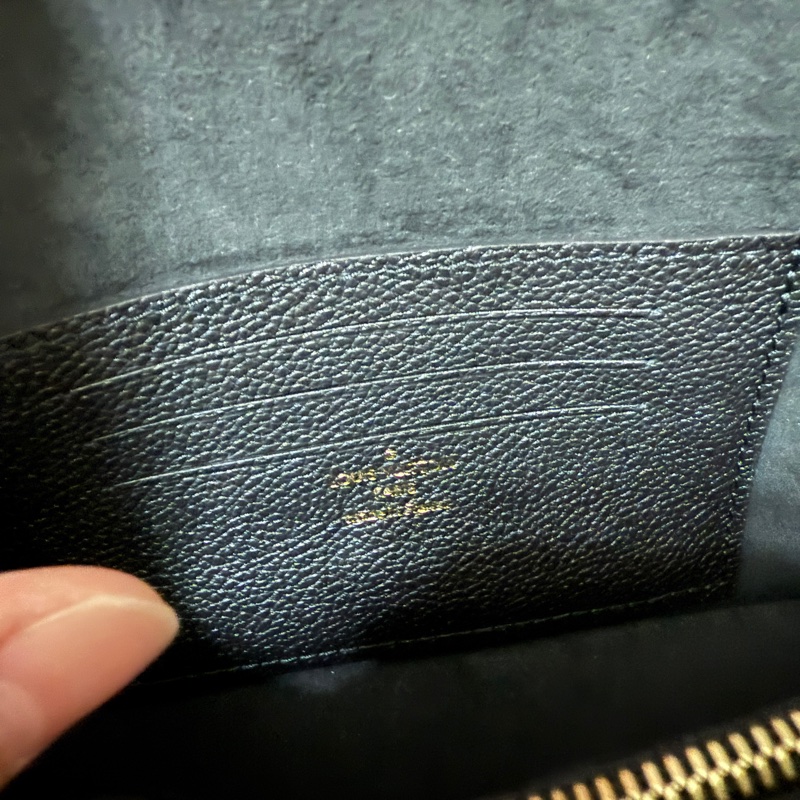 全新 LV wallet on Chain ivy-8