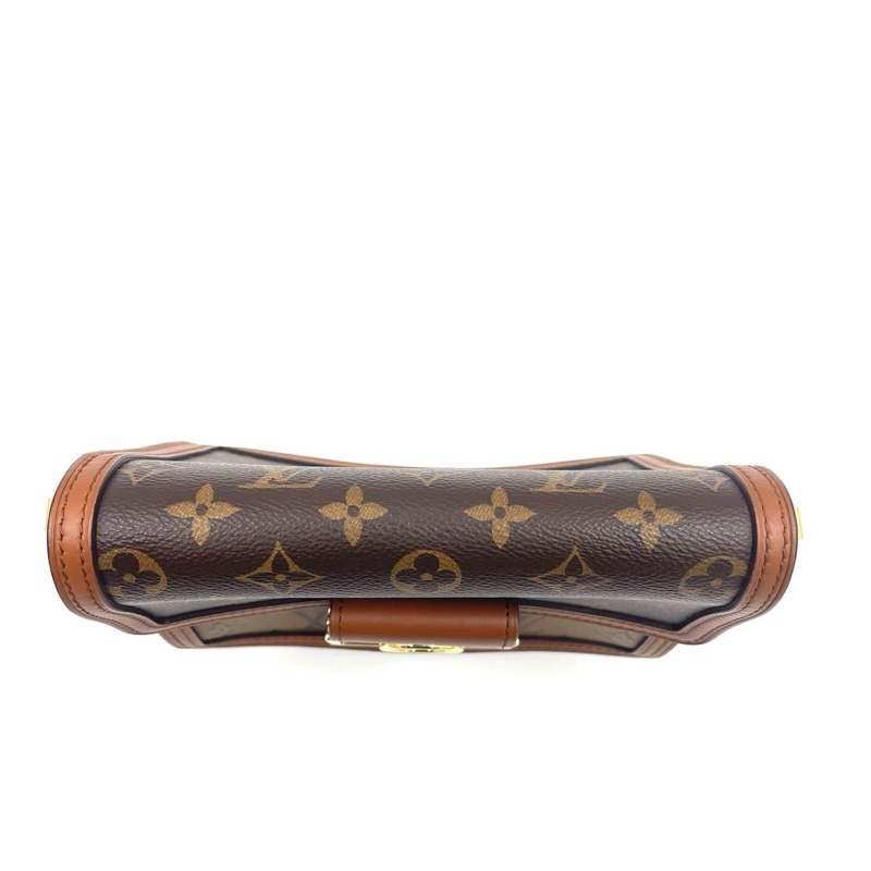 LV Dauphin-27