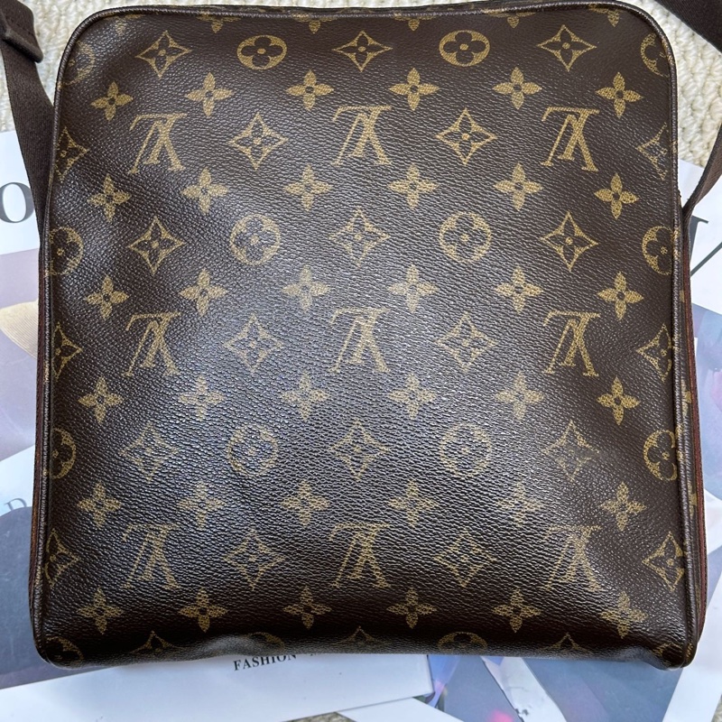 Lv 中古 郵差斜挎包 尺寸約25×26cm~-1