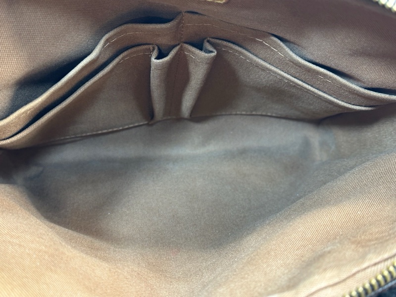 Lv 中古 郵差斜挎包 尺寸約25×26cm~-6