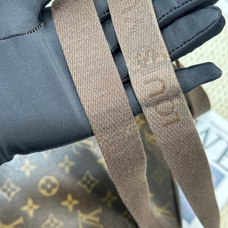 Lv 中古 郵差斜挎包 尺寸約25×26cm~-12