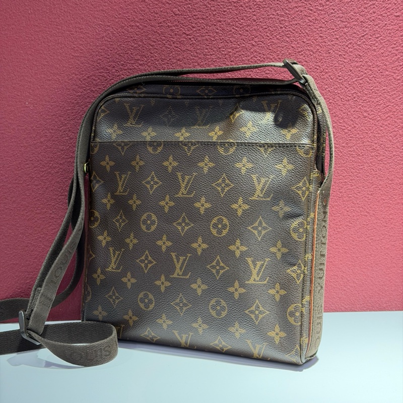 Lv 中古 郵差斜挎包 尺寸約25×26cm~-3