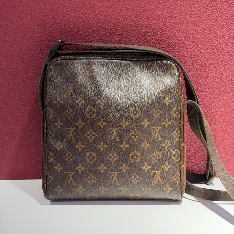 Lv 中古 郵差斜挎包 尺寸約25×26cm~-4