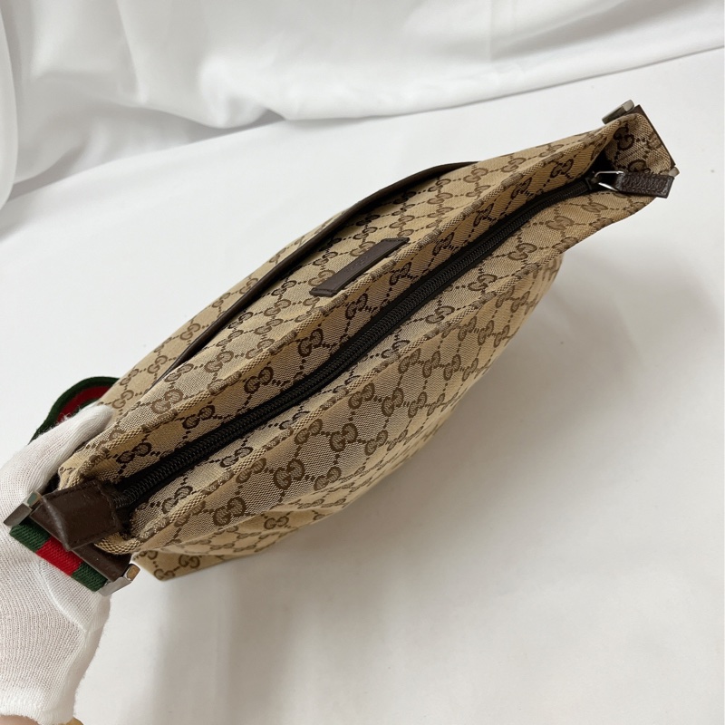 莉亞精品♡Gucci 189751 拉鍊斜背包 九新美包-7