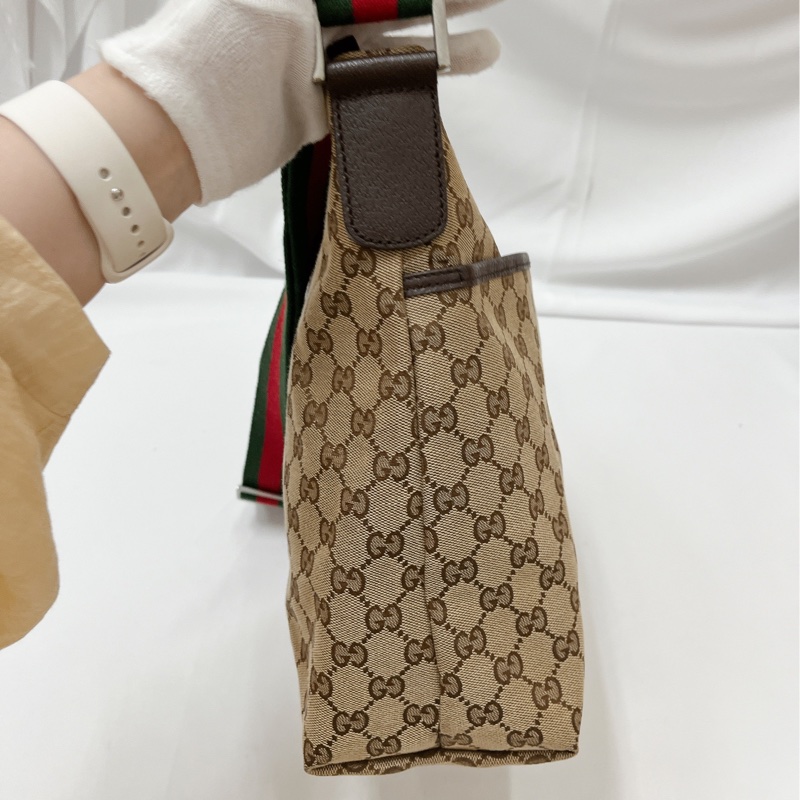 莉亞精品♡Gucci 189751 拉鍊斜背包 九新美包-9