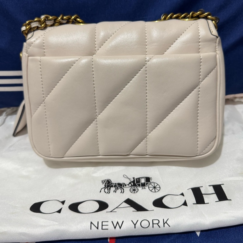 COACH羊皮菱格單肩斜背包(小號,白色)-6