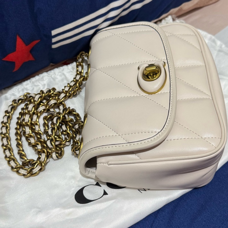 COACH羊皮菱格單肩斜背包(小號,白色)-10