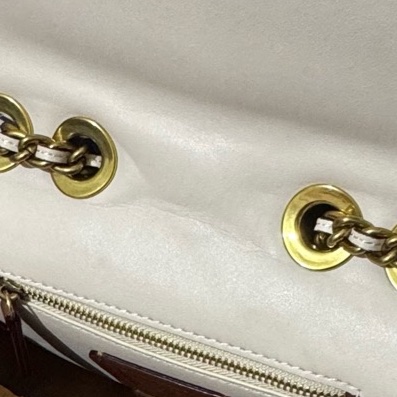 COACH羊皮菱格單肩斜背包(小號,白色)-12