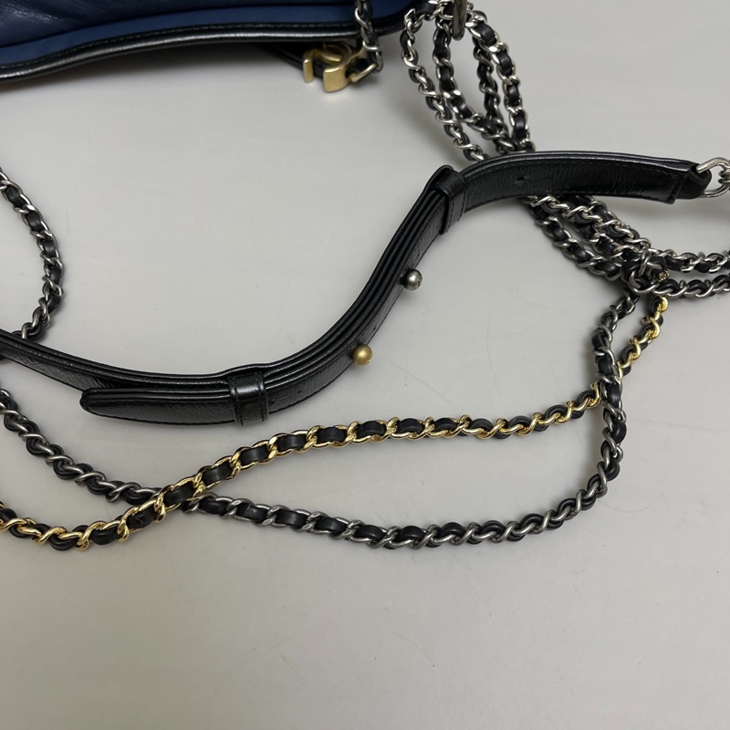 Chanel香奈兒 藍黑拼色全皮菱格小號流浪包-6