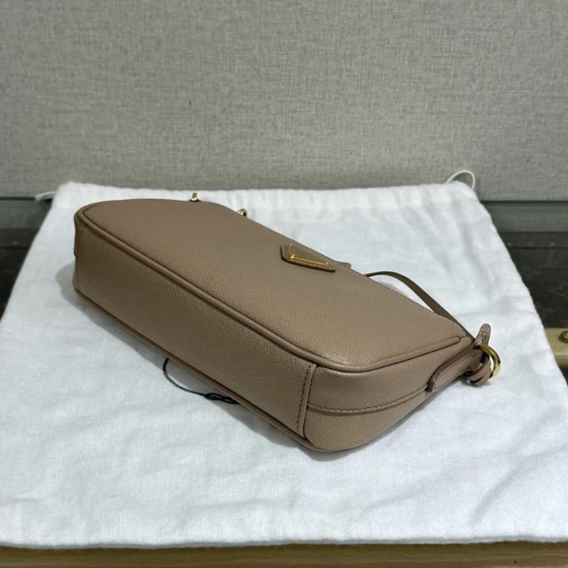 PRADA 新款卡其色金扣三合一手提斜背包20*11*5 全新閒置配件塵袋保卡購證-4