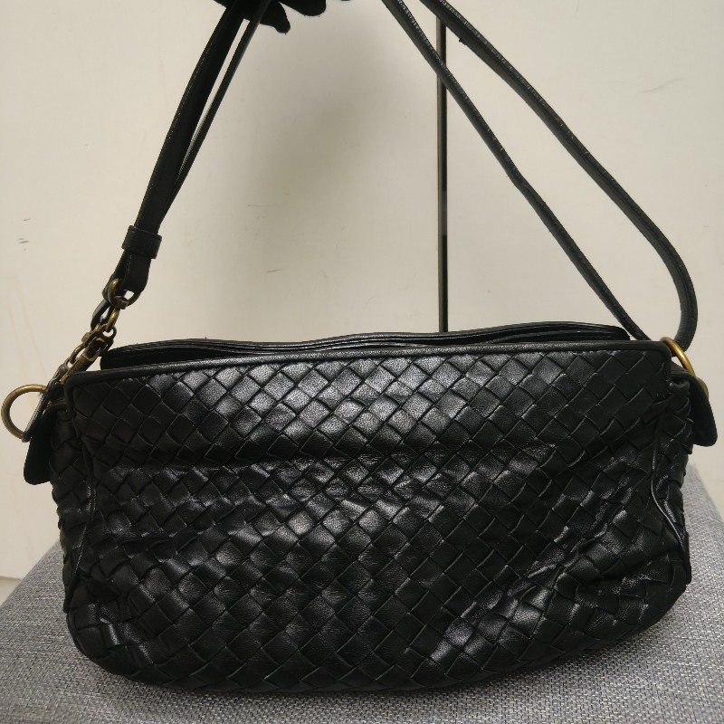 🔥衝破200銷售🔥【限時降價回饋至9/21】㊣✨Bottega Veneta ✨寶緹嘉 BV 羊皮 黑色 編織 雲朵包 肩背包 手提包 編織包 斜背包/二手包/二手精品/保證正品🌳二手樹屋🌳-3