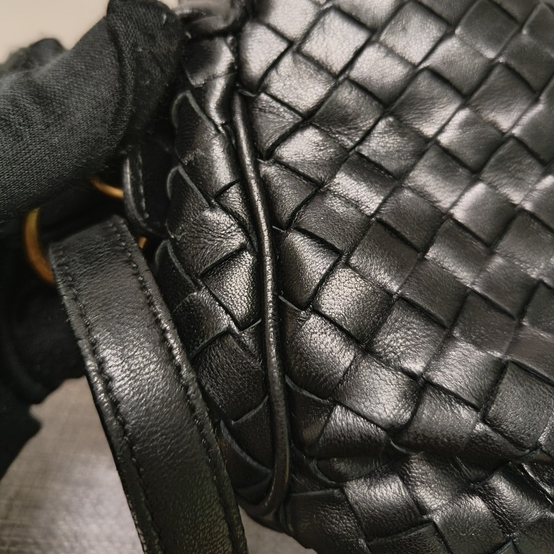 🔥衝破200銷售🔥【限時降價回饋至9/21】㊣✨Bottega Veneta ✨寶緹嘉 BV 羊皮 黑色 編織 雲朵包 肩背包 手提包 編織包 斜背包/二手包/二手精品/保證正品🌳二手樹屋🌳-15