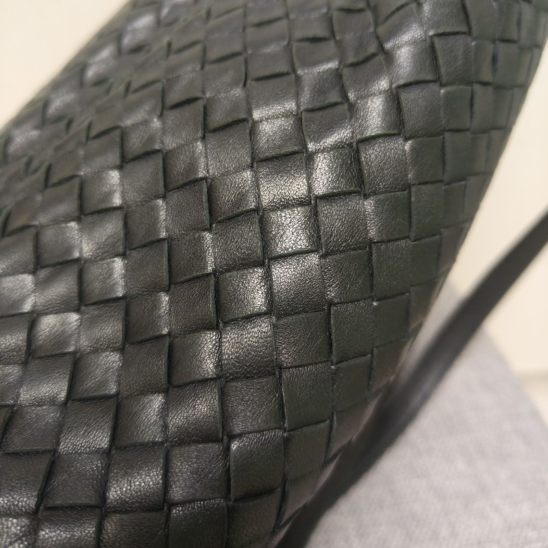 🔥衝破200銷售🔥【限時降價回饋至9/21】㊣✨Bottega Veneta ✨寶緹嘉 BV 羊皮 黑色 編織 雲朵包 肩背包 手提包 編織包 斜背包/二手包/二手精品/保證正品🌳二手樹屋🌳-31