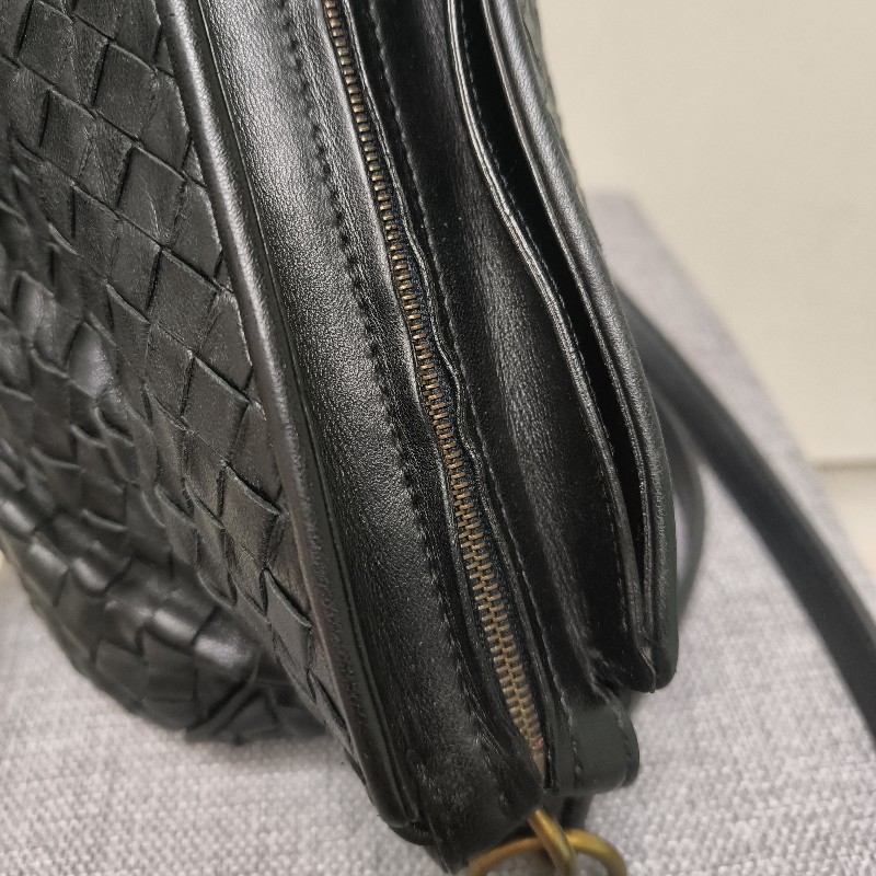 🔥衝破200銷售🔥【限時降價回饋至9/21】㊣✨Bottega Veneta ✨寶緹嘉 BV 羊皮 黑色 編織 雲朵包 肩背包 手提包 編織包 斜背包/二手包/二手精品/保證正品🌳二手樹屋🌳-35