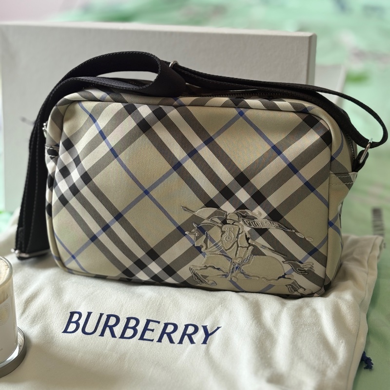 Burberry經典格紋騎士標誌肩背包，相機包(青苔色）-5