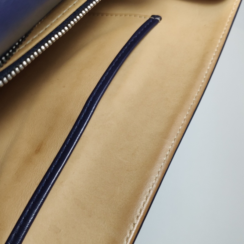 議價私我💼 超優Delvaux Tempete 中號牛皮純色 T 形翻蓋單肩包-15