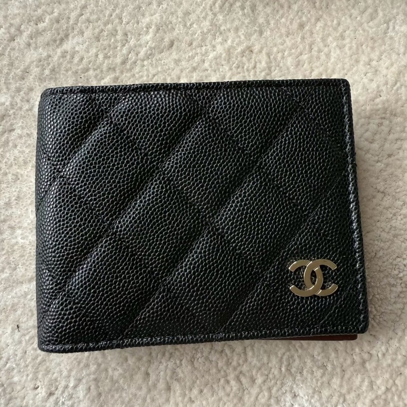 CHANEL 荔枝牛皮對折卡夾-1