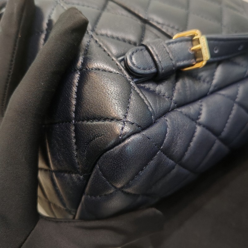 Chanel Urban spirit backpack Navy colour-12