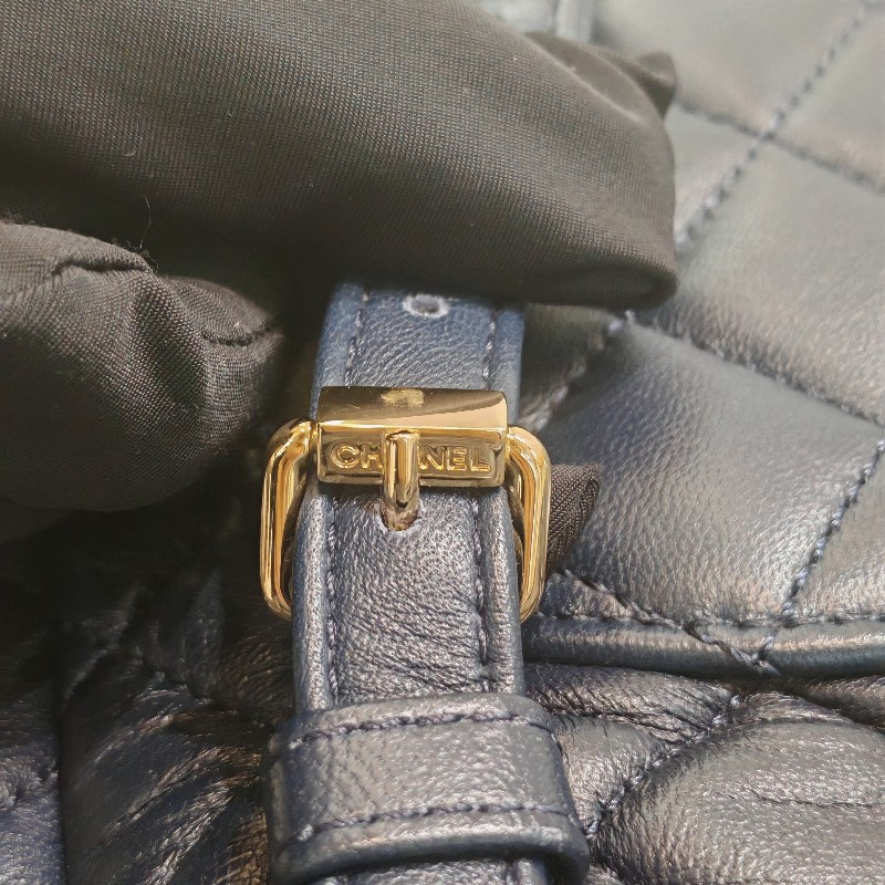 Chanel Urban spirit backpack Navy colour-22