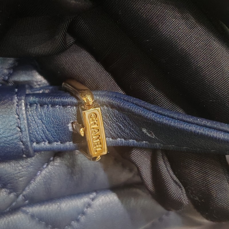 Chanel Urban spirit backpack Navy colour-23