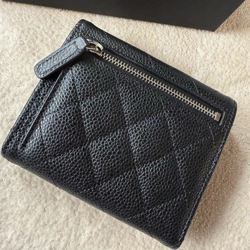 CHANEL 經典雙C logo黑色荔枝牛皮三折短夾-7