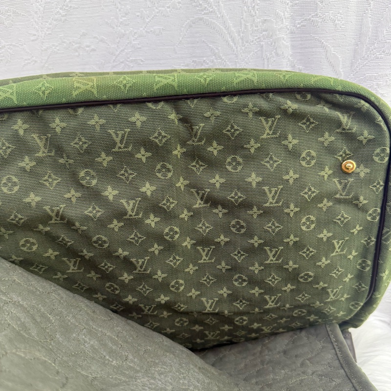 Louis Vuitton Maman Hand bag-24