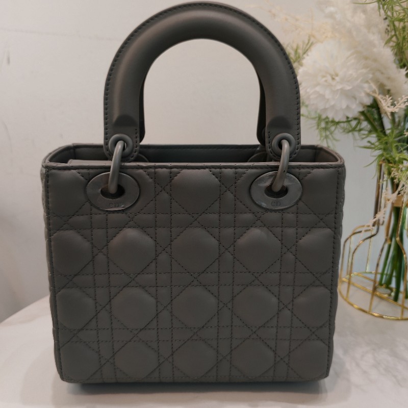 Dior Lady Dior 磨砂牛皮四格款-7