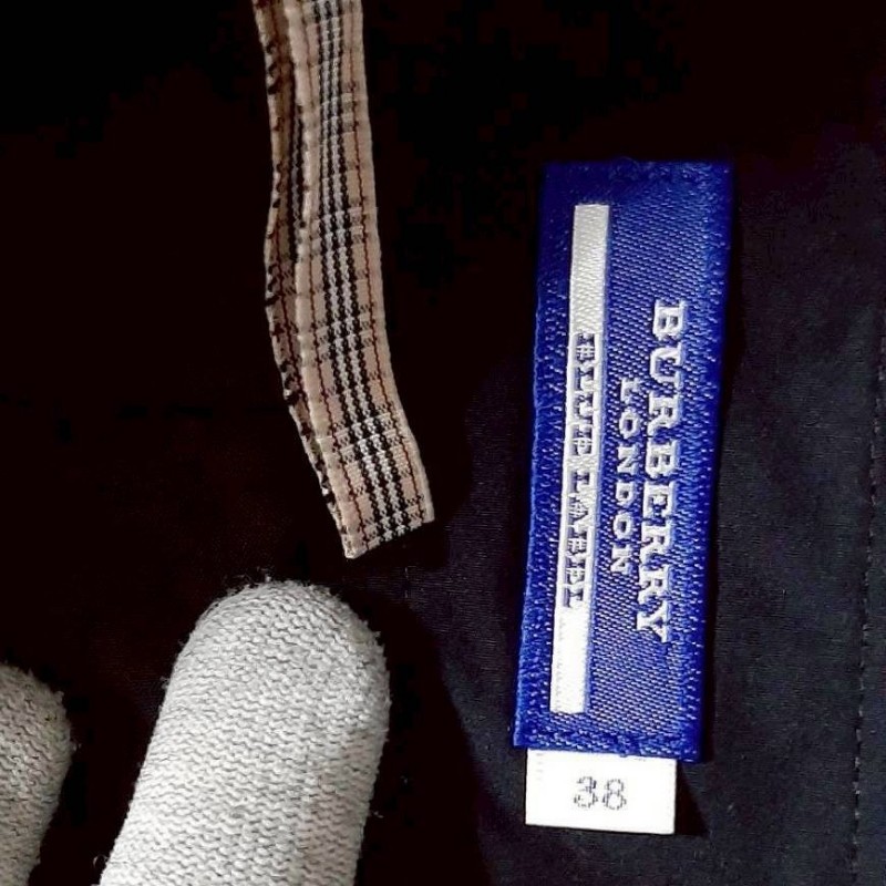 (日本製MIJ)絕版BURBERRY 博柏利 BLUE LABEL 藍標 女黑色有內裏微彈性短裙38號-5