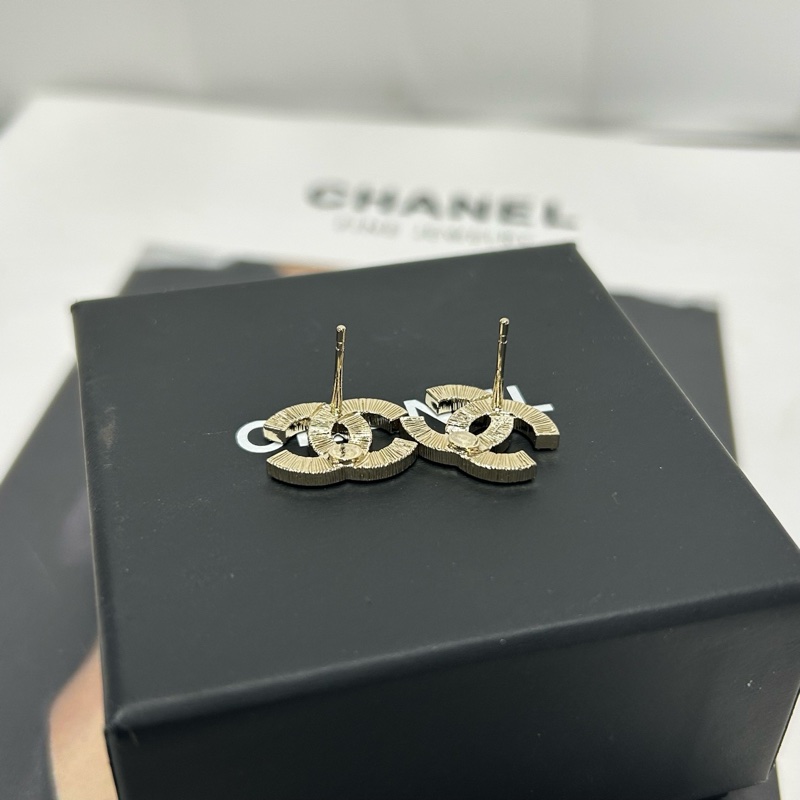 Chanel B24雙C水鑽耳釘 附件:盒子，塵袋，冊子~-1