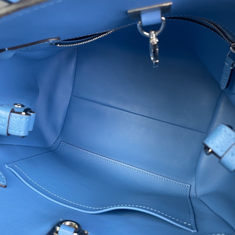 LV Milla藍色 牛皮+金屬鎖扣 尺寸約：23*20*15 附件：肩帶 鑰匙 鎖 皮牌~-7