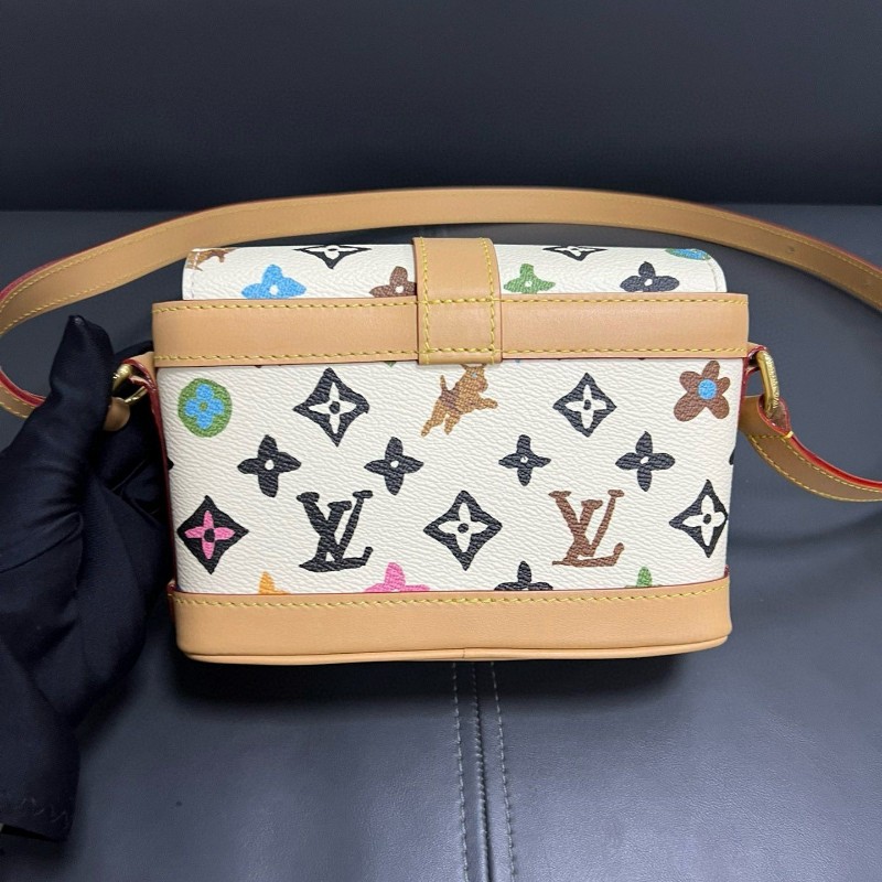 LV Tyler 聯名小狗郵差包-6
