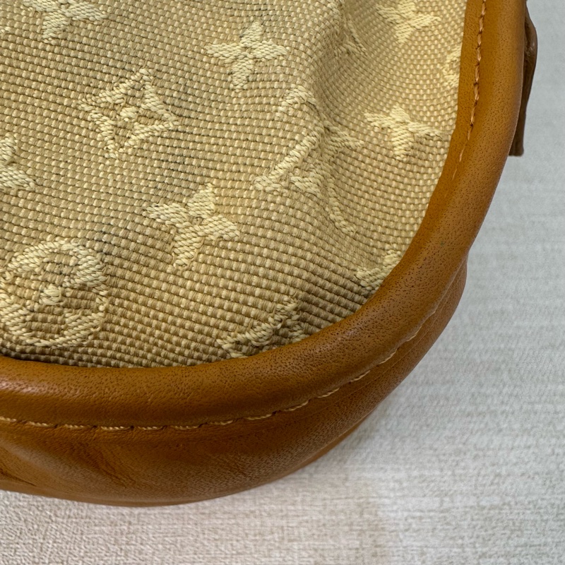 Louis Vuitton 黃色丹寧拼焦糖皮革斜背包-17