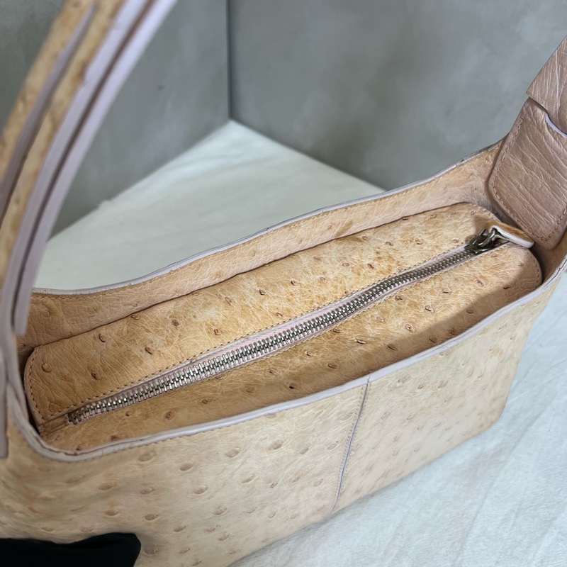 TOD'S 膚色液下包-9