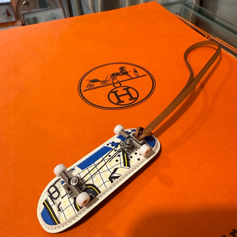 Hermes Fingerskate Charm/愛馬仕指尖滑板掛飾-2