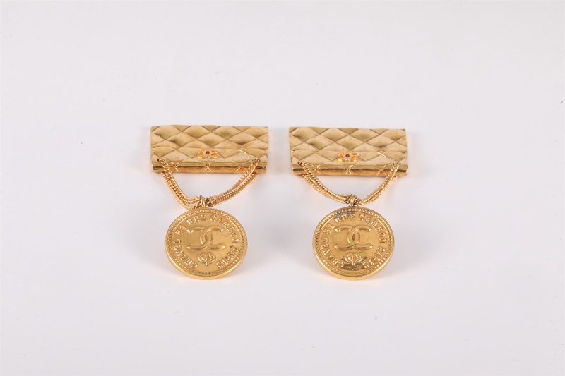 CHANEL(香奈兒) 合金 中古 CF包包吊墜 耳夾-2