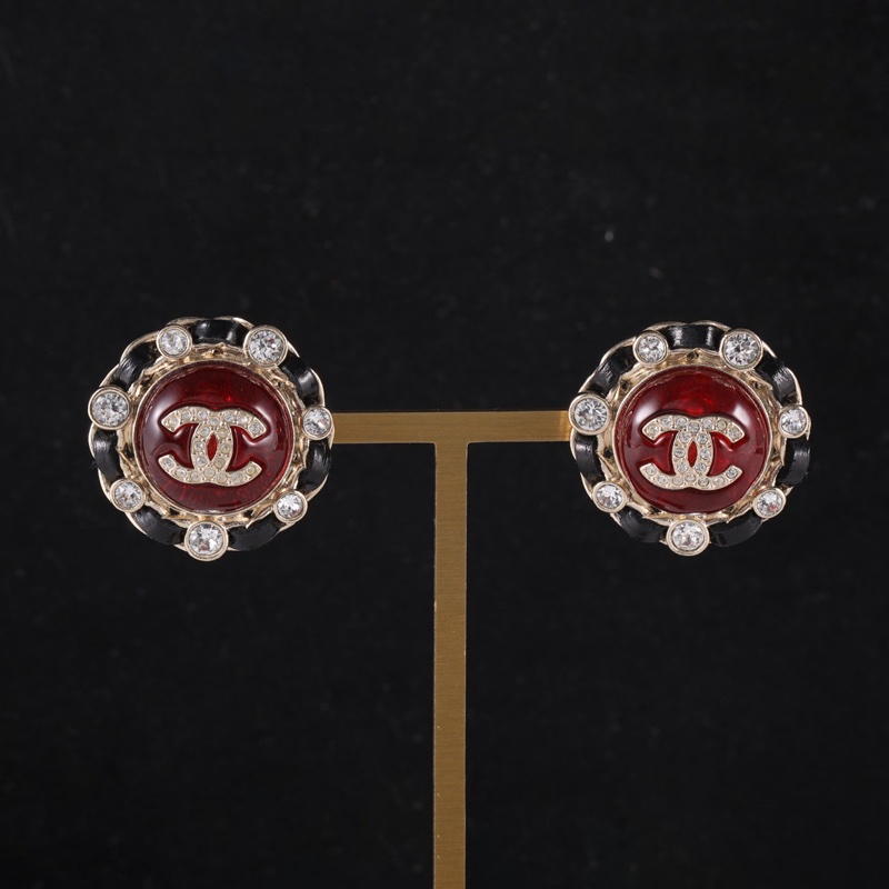 CHANEL(香奈兒)  合金 21A 皮穿雙C 紐扣耳釘-0