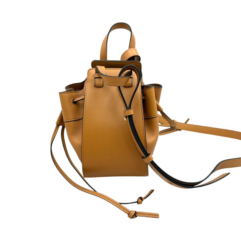 【美收精品】LOEWE Hammock mini 焦糖色手提包 B-574【隔月月中將轉賣至日本 上架期限30天】-1