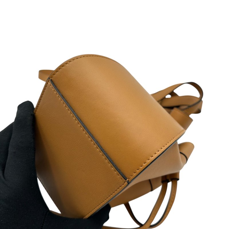 【美收精品】LOEWE Hammock mini 焦糖色手提包 B-574【隔月月中將轉賣至日本 上架期限30天】-5