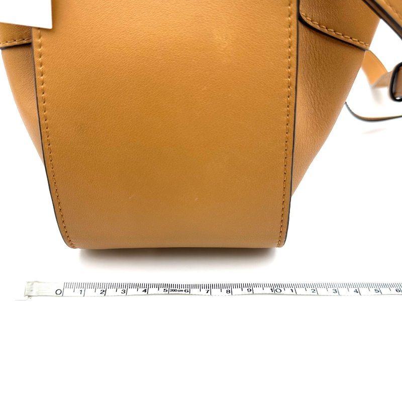 【美收精品】LOEWE Hammock mini 焦糖色手提包 B-574【隔月月中將轉賣至日本 上架期限30天】-10