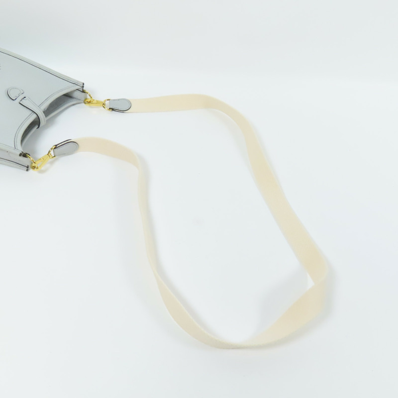 HERMES Clemence皮革Evelyne TPM金扣肩背袋Bleu Pale-9